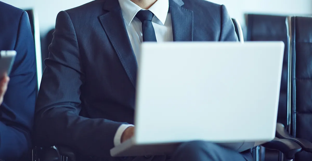 چگونه بهترین وکیل سایبری را پیدا کنیم چگونه یک وکیل سایبری پیدا کنیم